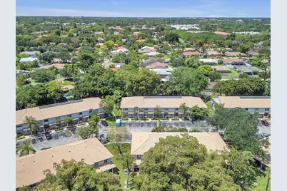9867 Riverside Drive, Coral Springs, FL 33071 - Photo 29