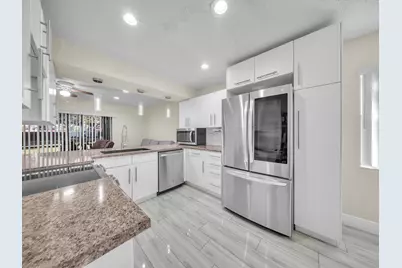 9867 Riverside Drive, Coral Springs, FL 33071 - Photo 9