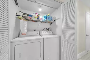 9867 Riverside Dr, Coral Springs, FL 33071 - Photo 25