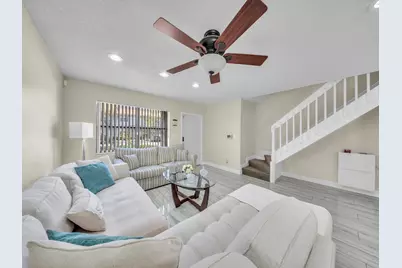 9867 Riverside Drive, Coral Springs, FL 33071 - Photo 5