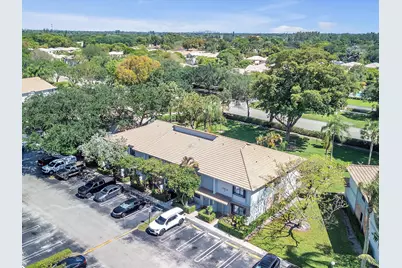 9867 Riverside Drive, Coral Springs, FL 33071 - Photo 27