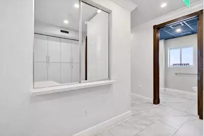 249 Peruvian Avenue #1811, Palm Beach, FL 33480 - Photo 9