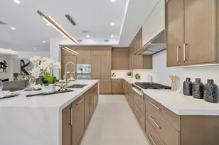 725 SE 4th Ave, Delray Beach, FL 33483 - Photo 15