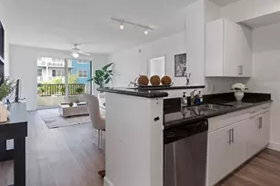 2401 NE 65th St, Fort Lauderdale, FL 33308 - Photo 21
