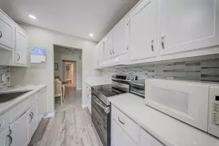 3600 N Ocean Dr, Singer Island, FL 33404 - Photo 9