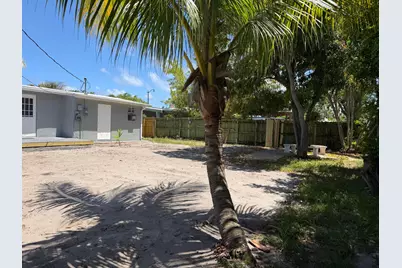 5233 NE 20th Terrace, Pompano Beach, FL 33064 - Photo 3