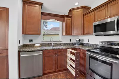 7550 Ironbridge Circle, Delray Beach, FL 33446 - Photo 27
