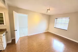 495 SE 8th St, Deerfield Beach, FL 33441 - Photo 13