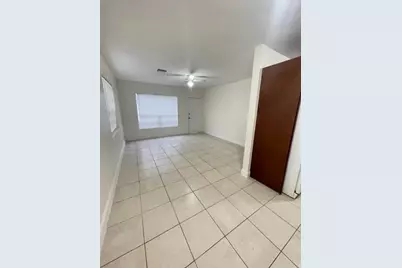 4420 SW 21th Street, West Park, FL 33023 - Photo 9