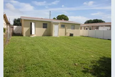 4420 SW 21th Street, West Park, FL 33023 - Photo 5