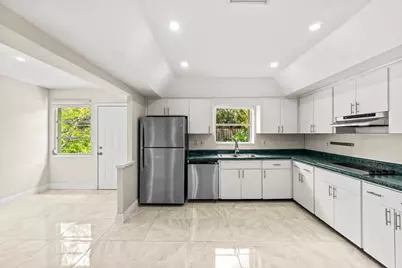 1290 SW 8th Street, Boca Raton, FL 33486 - Photo 5