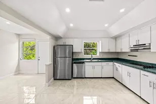 1290 SW 8th St, Boca Raton, FL 33486 - Photo 5