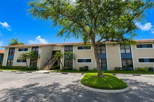 1463 Lake Crystal Dr, West Palm Beach, FL 33411 - Photo 1