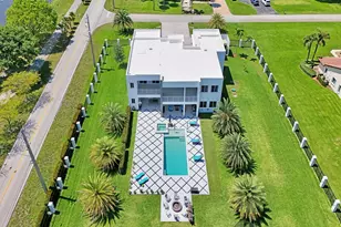 11201 SW 3rd St, Plantation, FL 33325 - Photo 3