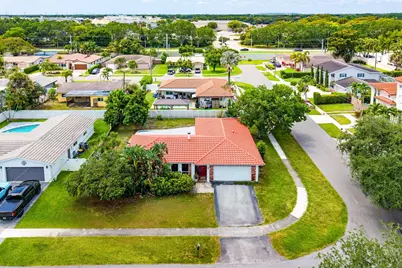 2 Tam O Shanter Lane, Boca Raton, FL 33431 - Photo 35