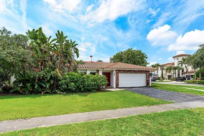 2 Tam O Shanter Lane, Boca Raton, FL 33431 - Photo 3