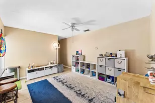 2 Tam O Shanter Ln, Boca Raton, FL 33431 - Photo 13