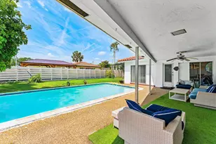 2 Tam O Shanter Ln, Boca Raton, FL 33431 - Photo 23