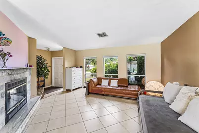 2 Tam O Shanter Lane, Boca Raton, FL 33431 - Photo 5
