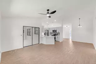 731 SE Majestic Terrace, Port Saint Lucie, FL 34983 - Photo 11