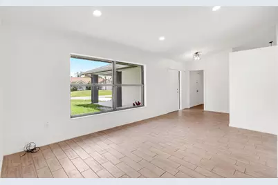 731 SE Majestic Terrace, Port Saint Lucie, FL 34983 - Photo 13