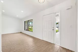 731 SE Majestic Terrace, Port Saint Lucie, FL 34983 - Photo 9
