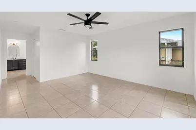 731 SE Majestic Terrace, Port Saint Lucie, FL 34983 - Photo 17