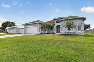 1711 SE Fairfield St, Port Saint Lucie, FL 34983 - Photo 3