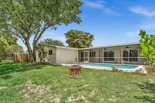 2411 NW 87th Ave, Sunrise, FL 33322 - Photo 53