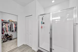 1817 Lake Cove Dr, Lake Worth, FL 33460 - Photo 23