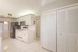 6850 10th Ave N, Greenacres, FL 33467 - Photo 7