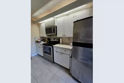 209 Charter Way, West Palm Beach, FL 33407 - Photo 9