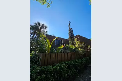 209 Charter Way, West Palm Beach, FL 33407 - Photo 3