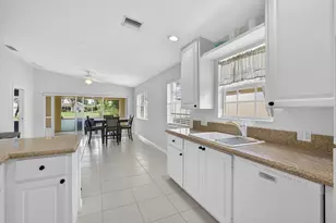 8154 Montserrat Pl, Wellington, FL 33414 - Photo 29