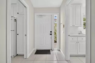 8154 Montserrat Pl, Wellington, FL 33414 - Photo 9