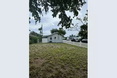 312 N 12th Ave Avenue N, Lake Worth Beach, FL 33460 - Photo 1