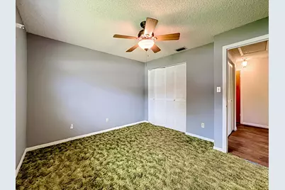 2402 Newport Drive, Fort Pierce, FL 34982 - Photo 25