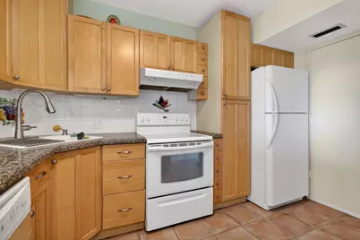 4330 Hillcrest Drive #302, Hollywood, FL 33021 - Photo 11