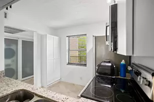 10401 W Broward Blvd, Plantation, FL 33324 - Photo 11
