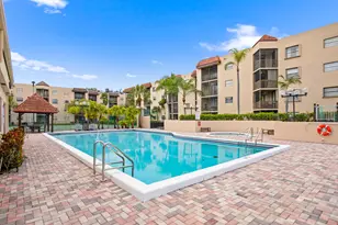 10401 W Broward Blvd, Plantation, FL 33324 - Photo 3