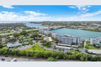 1648 Jupiter Cove Drive, Jupiter, FL 33469 - Photo 23