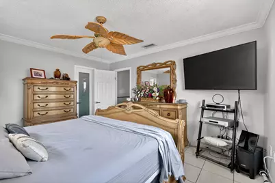 7101 W 24th Avenue #45, Hialeah, FL 33016 - Photo 23