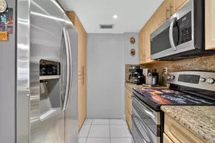 7101 W 24th Ave, Hialeah, FL 33016 - Photo 21