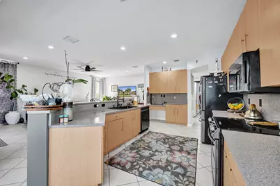 18623 SW 7th Street, Pembroke Pines, FL 33029 - Photo 39