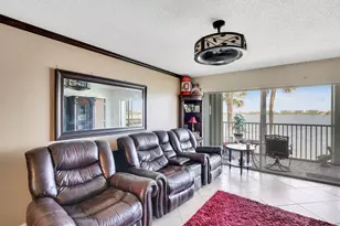 100 Waterway Dr S, Lantana, FL 33462 - Photo 5