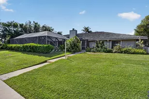 9055 SE Harbor Island Way, Hobe Sound, FL 33455 - Photo 9