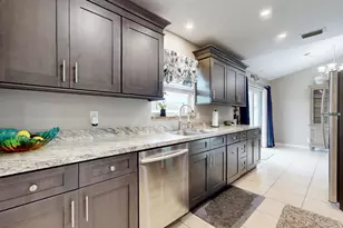 2590 SW Hinchman St, Port Saint Lucie, FL 34984 - Photo 21