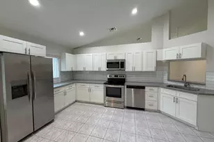 8657 Rosalie Ct, Boynton Beach, FL 33472 - Photo 9