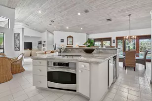 22519 W Esplanada Cir W, Boca Raton, FL 33433 - Photo 25