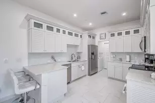 401 Resort Ln, Palm Beach Gardens, FL 33418 - Photo 7